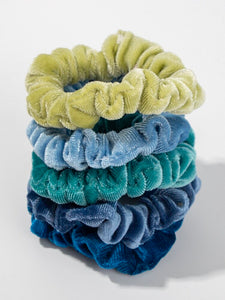 ‘BLUE BISQUE’ velvet scrunchie